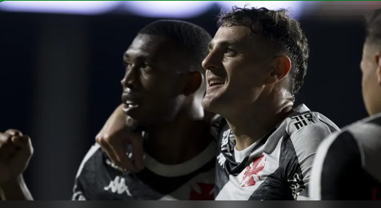 Vegetti makes an enigmatic post, and Vasco fans see it as a farewell.