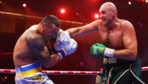 who won the boxing match tonight