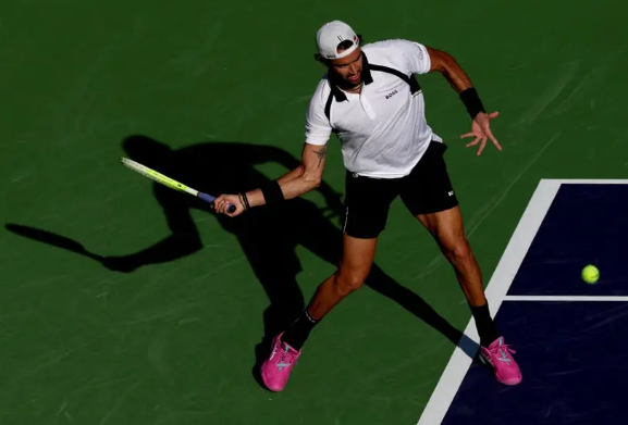 Former world number 6, Berrettini suffers from cramps at the end of the match in Indian Wells; video