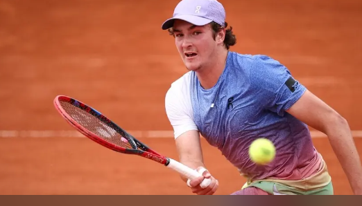 Roland-Garros Junior Series by Renault